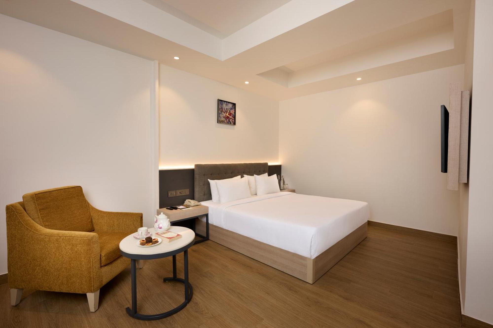 Delite Sarovar Portico Faridabad Exterior foto