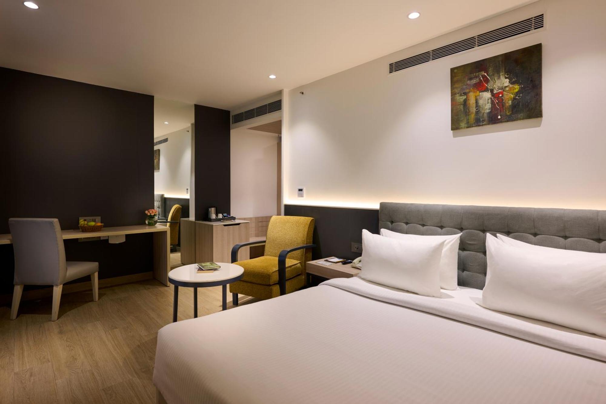 Delite Sarovar Portico Faridabad Exterior foto